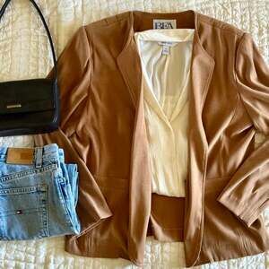 Vintage bfa classics tan collarless open front blazer faux suede like jacket 10P